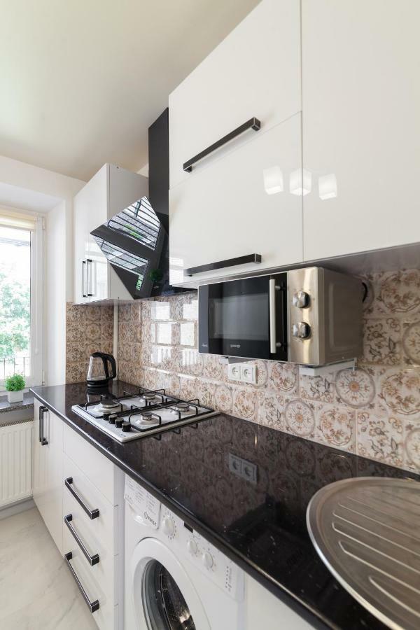 Avangard Shpytalna 20A Apart Львів Екстер'єр фото